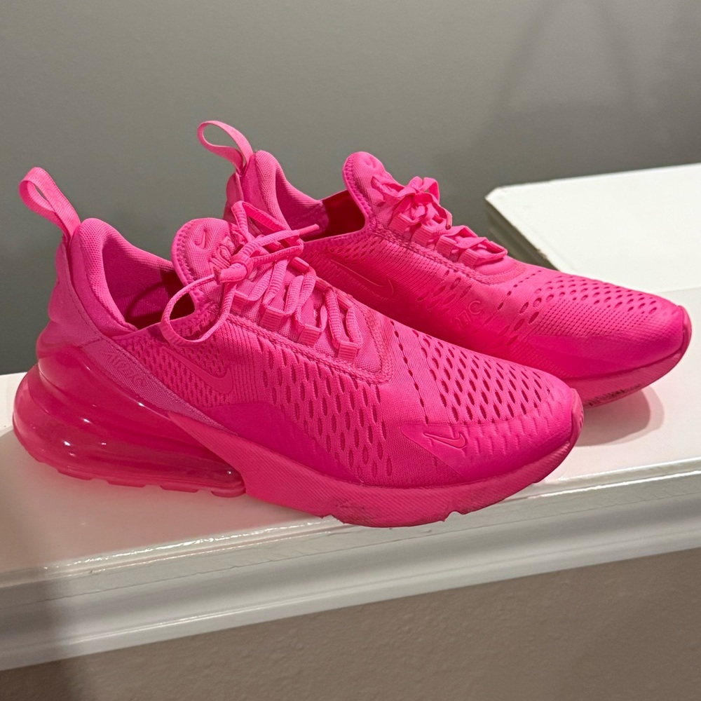 Nike Air Max 270 in Triple Pink 💕